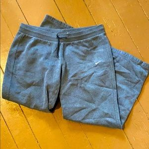 Nike gray sweatpants in sz. L